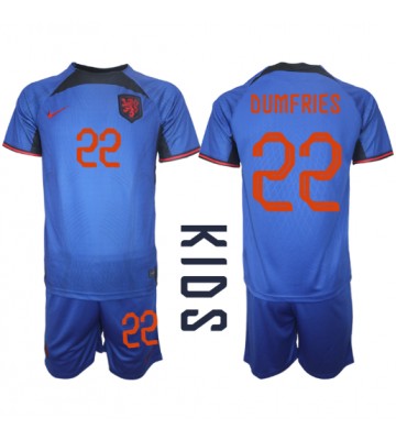 Lacne Dětský Futbalové dres Holandsko Denzel Dumfries #22 MS 2022 Krátky Rukáv - Preč (+ trenírky)
